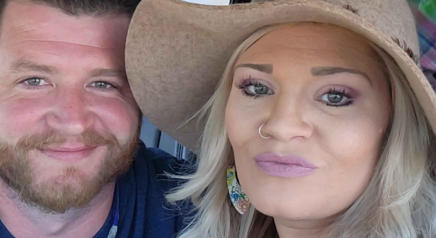 The Wedding Website of Laurie Bond and Christopher Duncan
