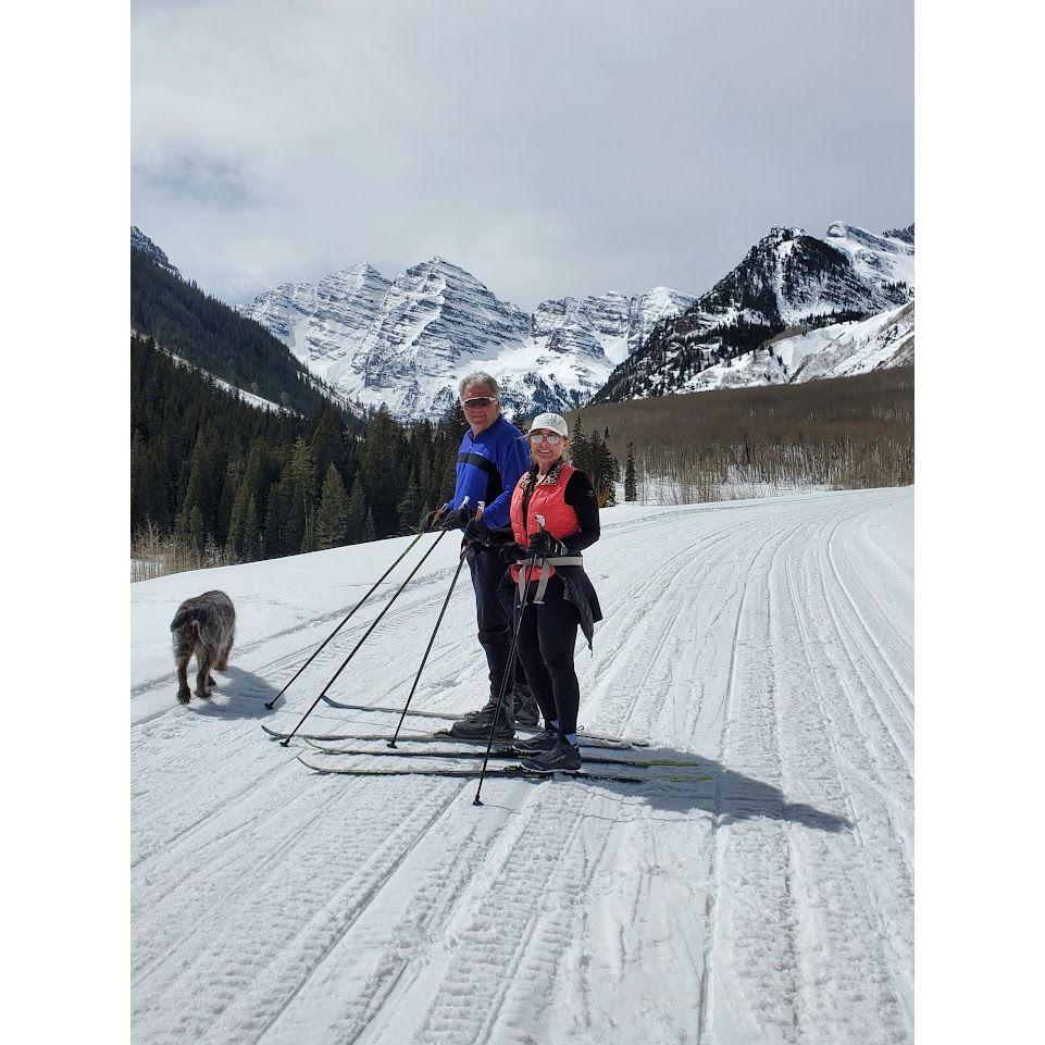 Cross Country Skiing to Maroon Bells.