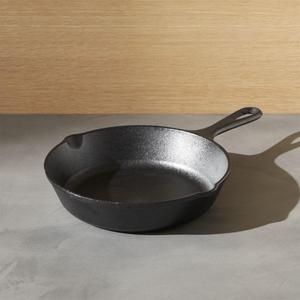 Lodge ® Cast Iron 8" Skillet