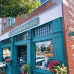 RJ Julia Booksellers