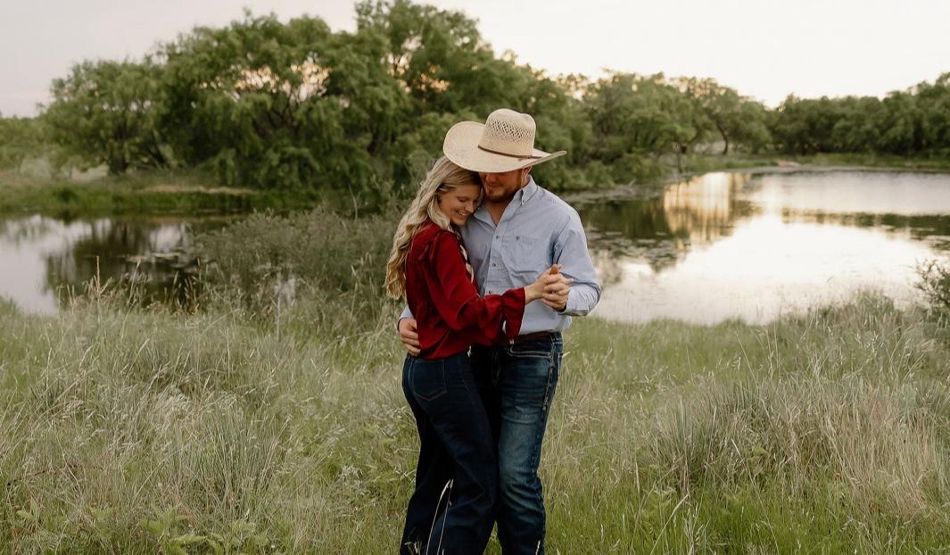 The Wedding Website of Rachel Niehues and Ashton Belk