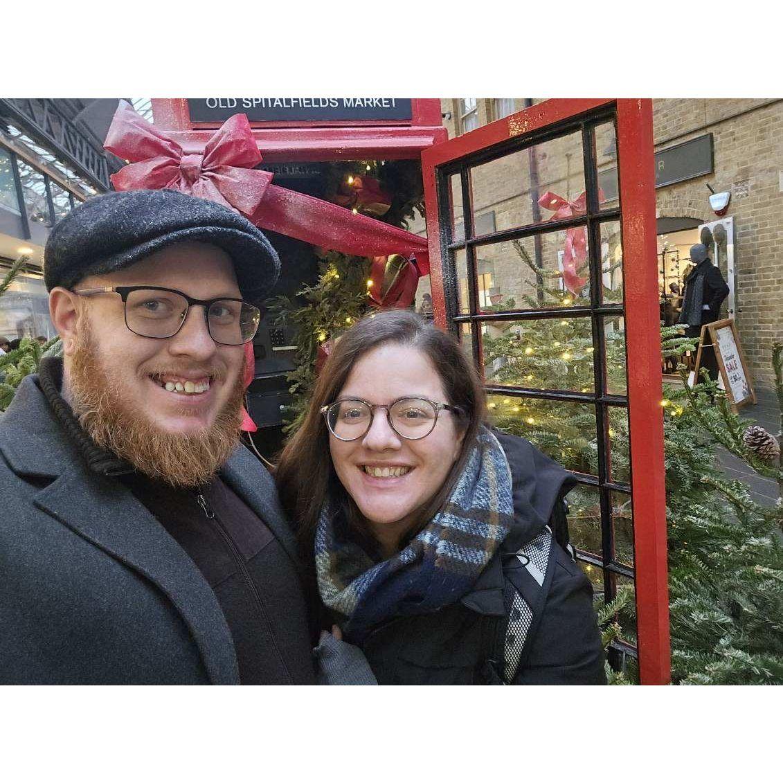 Exploring & eating our way through all of the London markets!