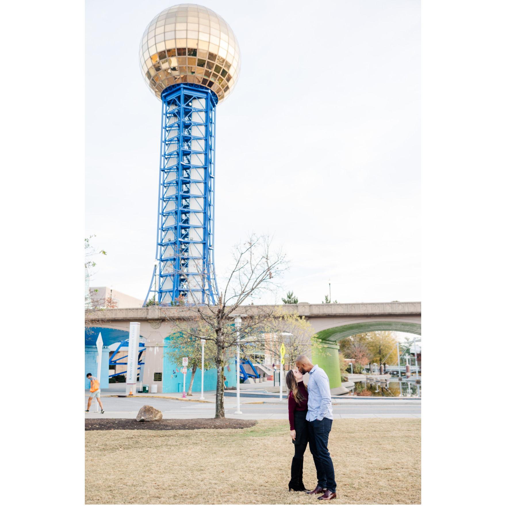 She said 'I do' at the Sunsphere!