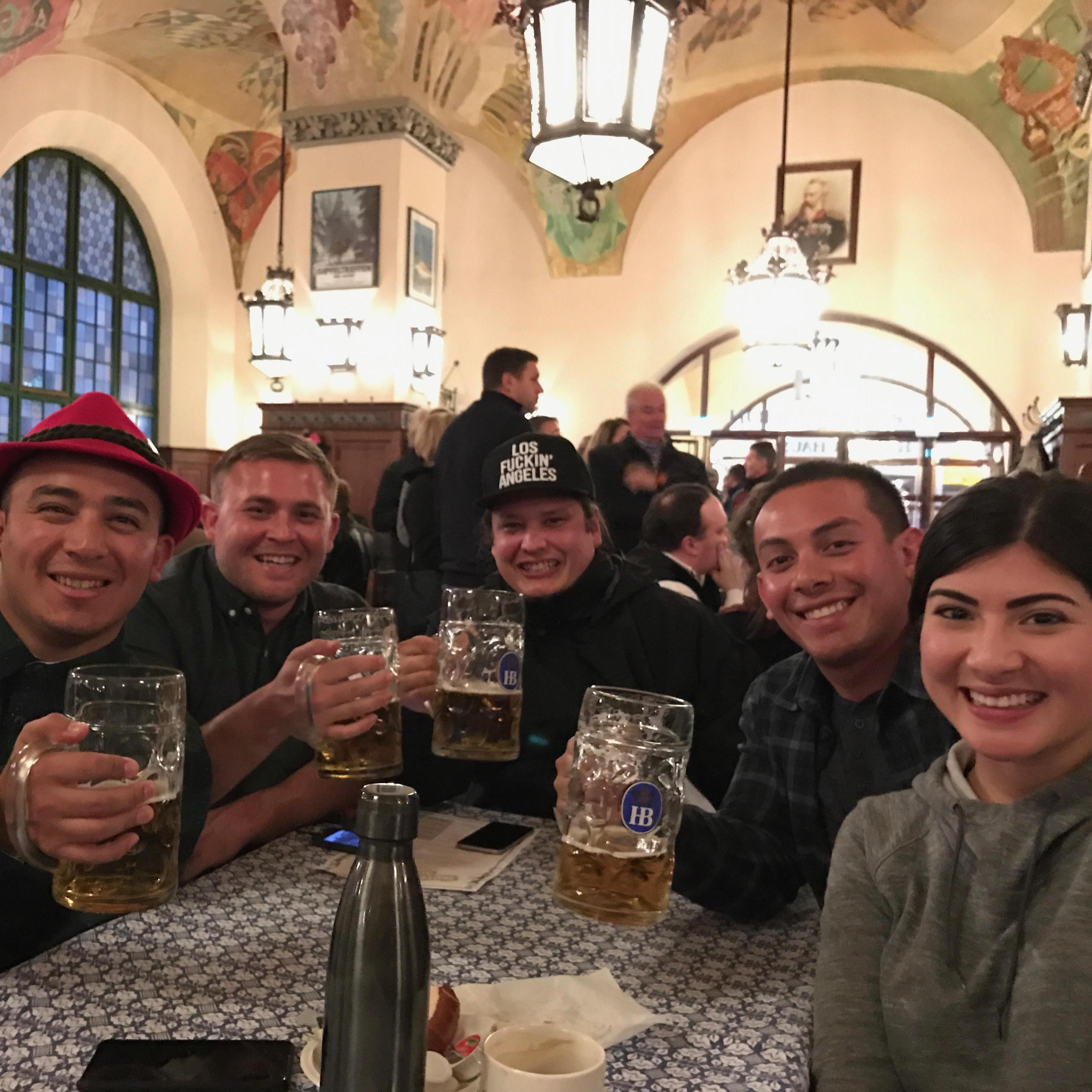 Hofbräuhaus... Prost!