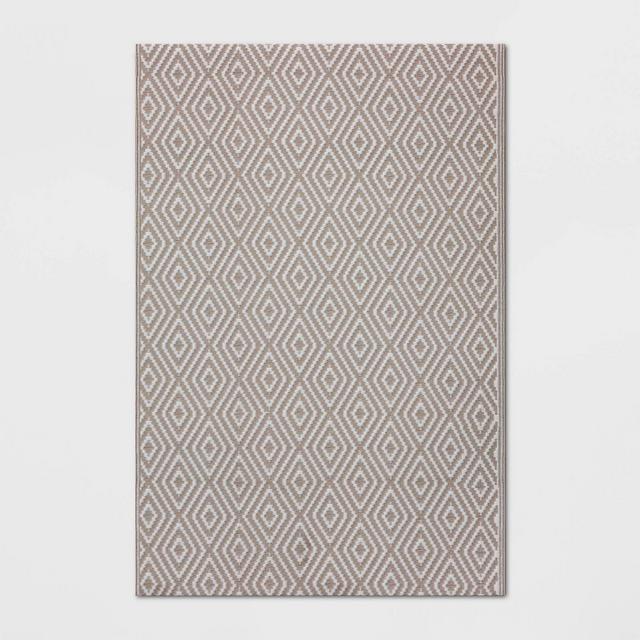 4' x 6' Outdoor Rug Reversible Diamond Gray - Room Essentials™