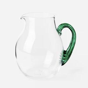 Pitcher Vivianne