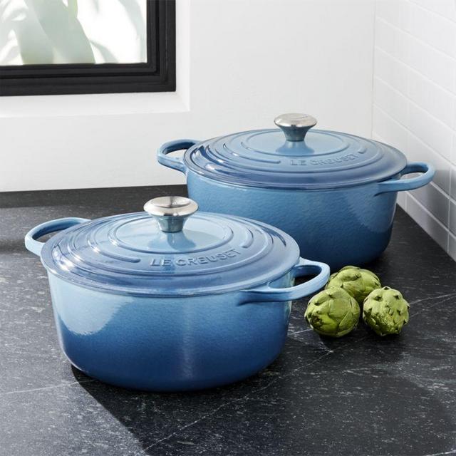 Le Creuset ® Signature Marine Blue Round French Oven