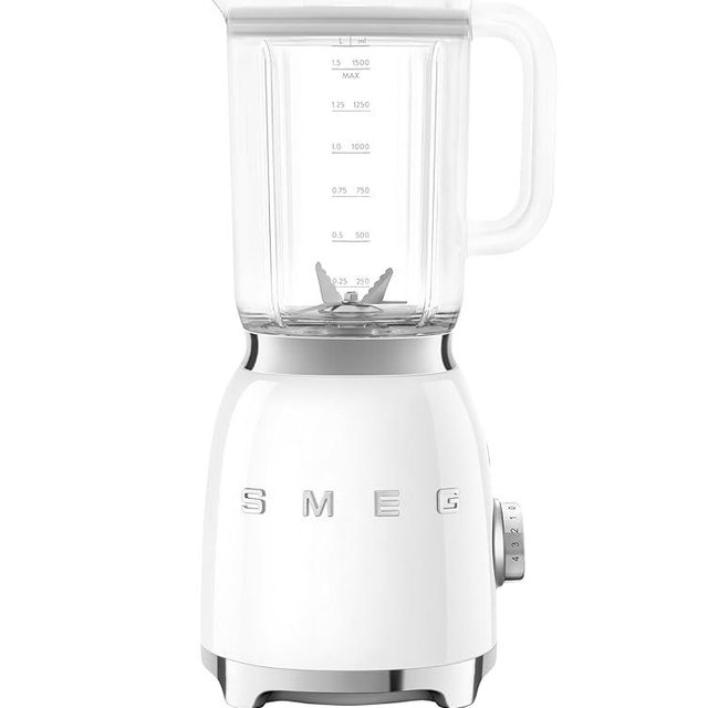 SMEG Tabletop Blender 4 Speed, BLF03WHUS, White - NEW
