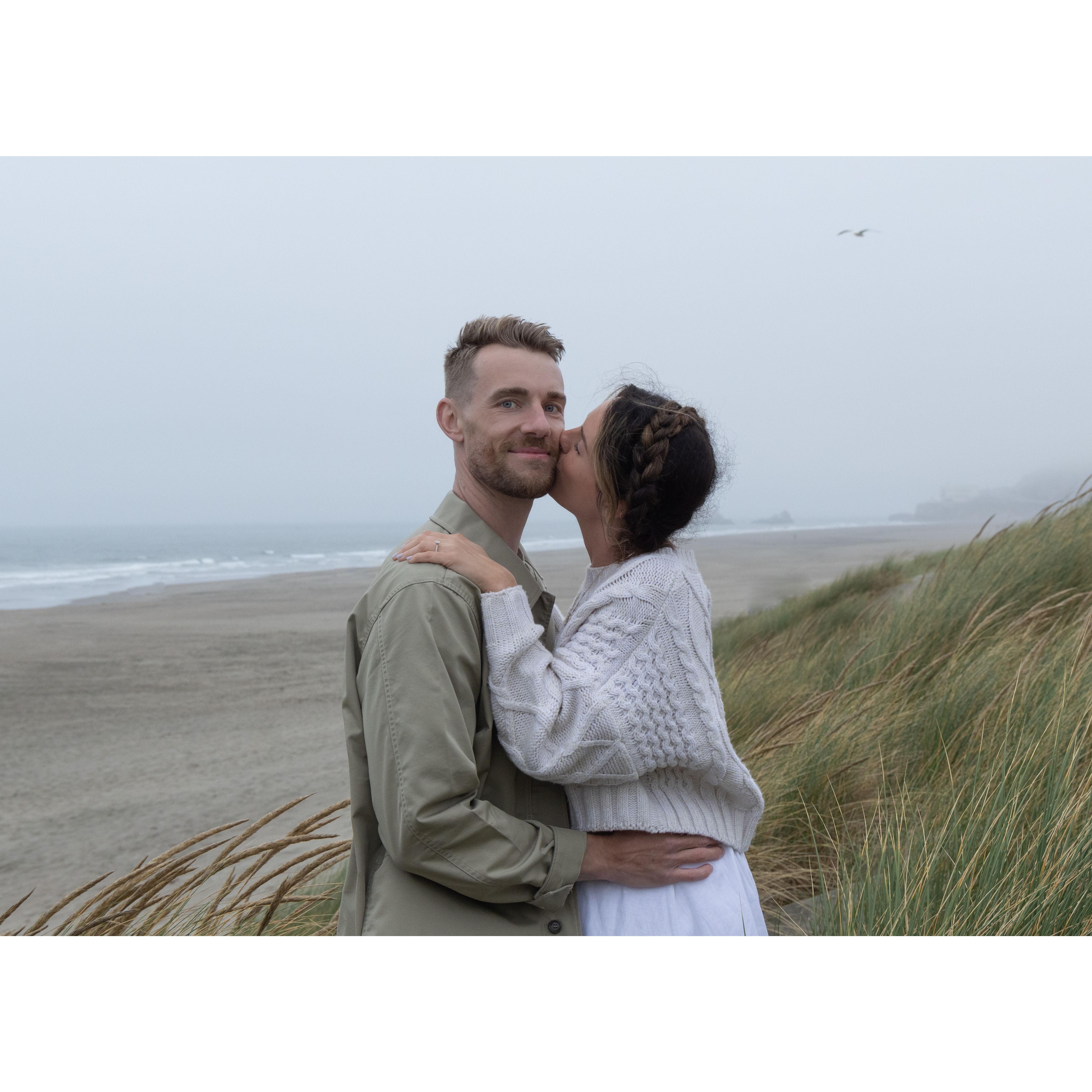 Becca Rothberg Original :) Engagement shots at Ocean Beach, SF. c: 2023