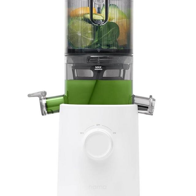 Nama J3 Compact Cold Press Juicer – Space Saving & Self Feeding for Hands-Free Operation – Lightweight, Portable Zero Waste Slow Masticating Juicer – Easy Cleanup & Assembly - White