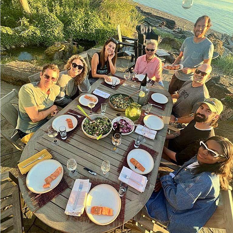 Summer dinners at the beach house with family & friends