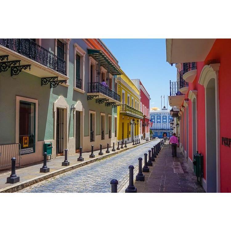 Old San Juan is so colorful and breath taking!