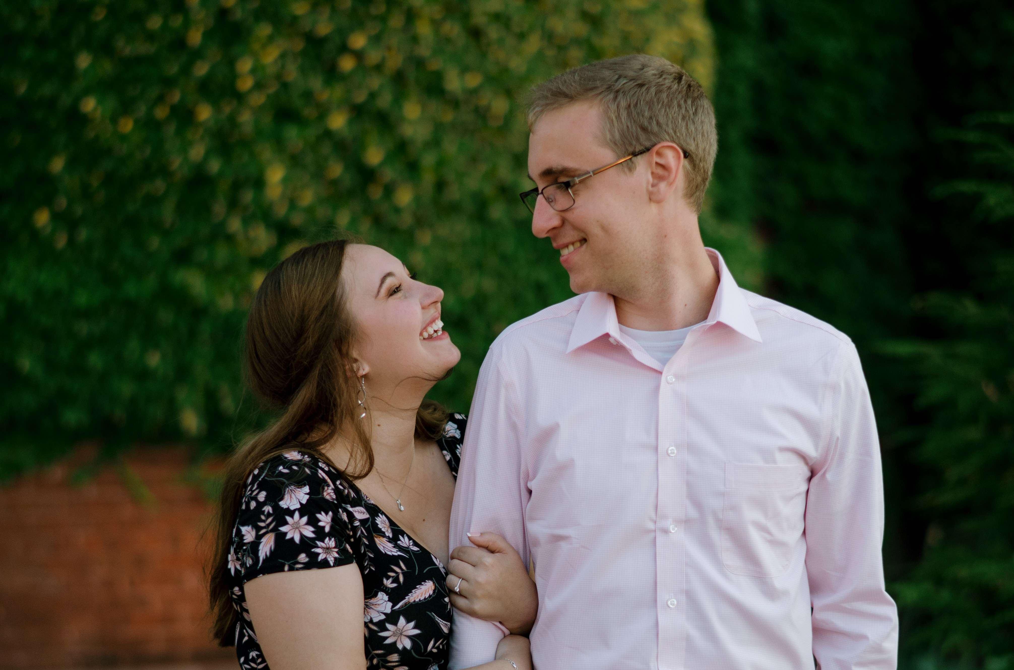 The Wedding Website of Brianna Overkamp and Aaron Weaver
