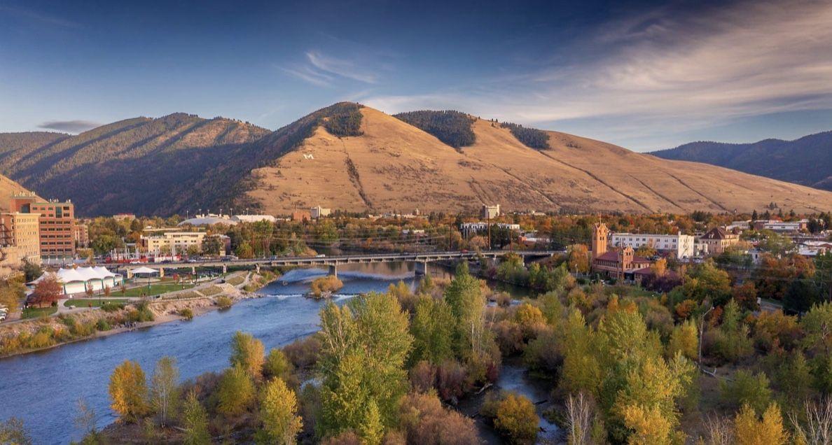 The Wedding Website of Sofia Panarella and Sam Holmes