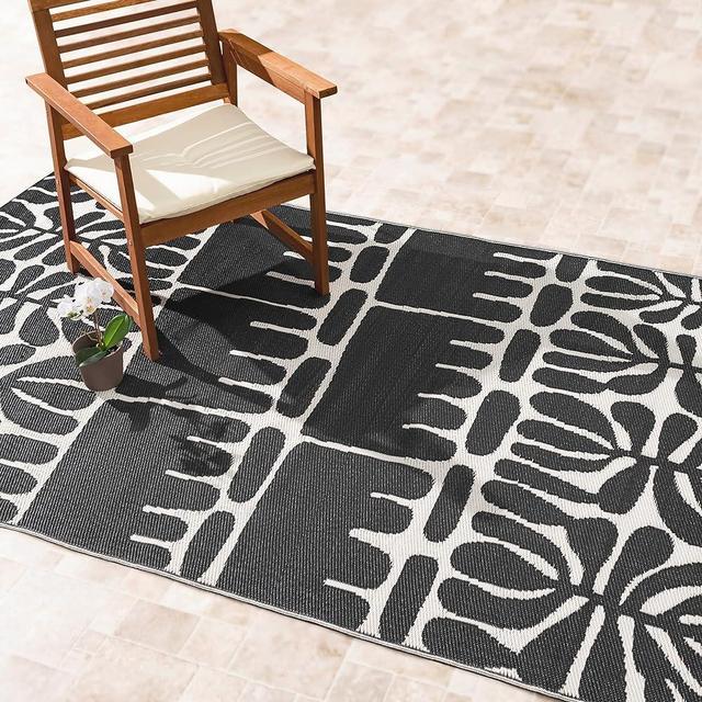 Fab Habitat Outdoor Rug - Waterproof, Fade Resistant, Crease-Free - Premium Recycled Plastic - Tribal, Black & White - Large Patio, Deck, Sunroom, Camping, RV - Serowe - Black - 6 x 9 ft
