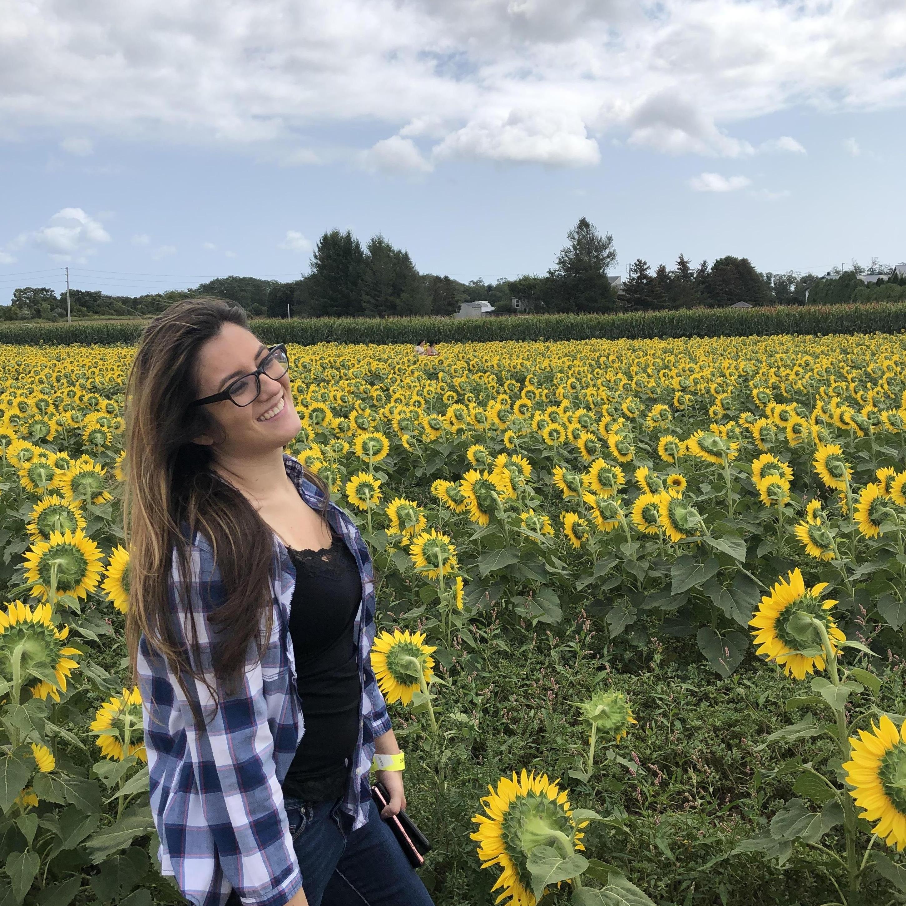 In her natural habitat
#sunflowerqueen