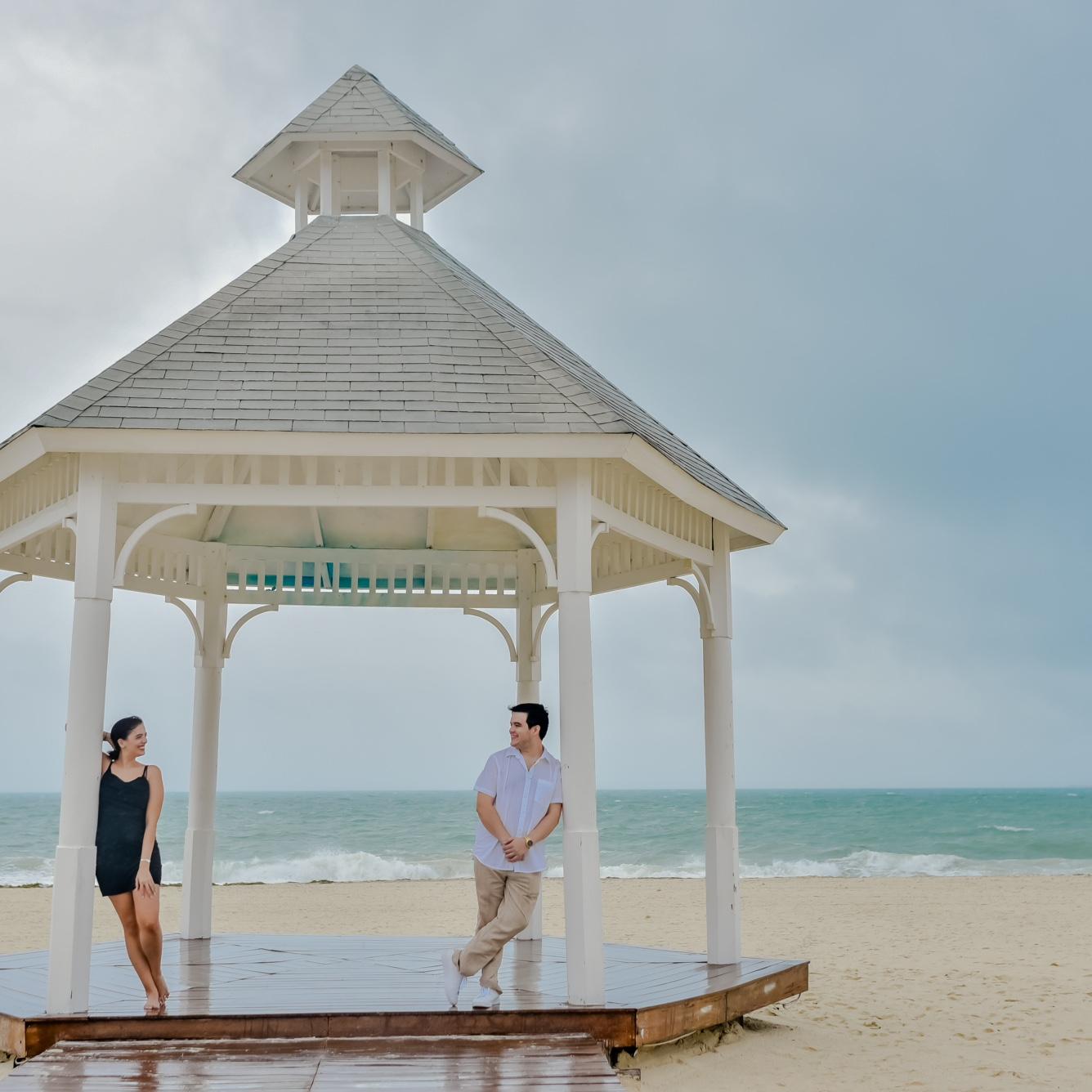 This was one of our final shots before he proposed. This is also one of Ken's favorite pictures from that shoot!