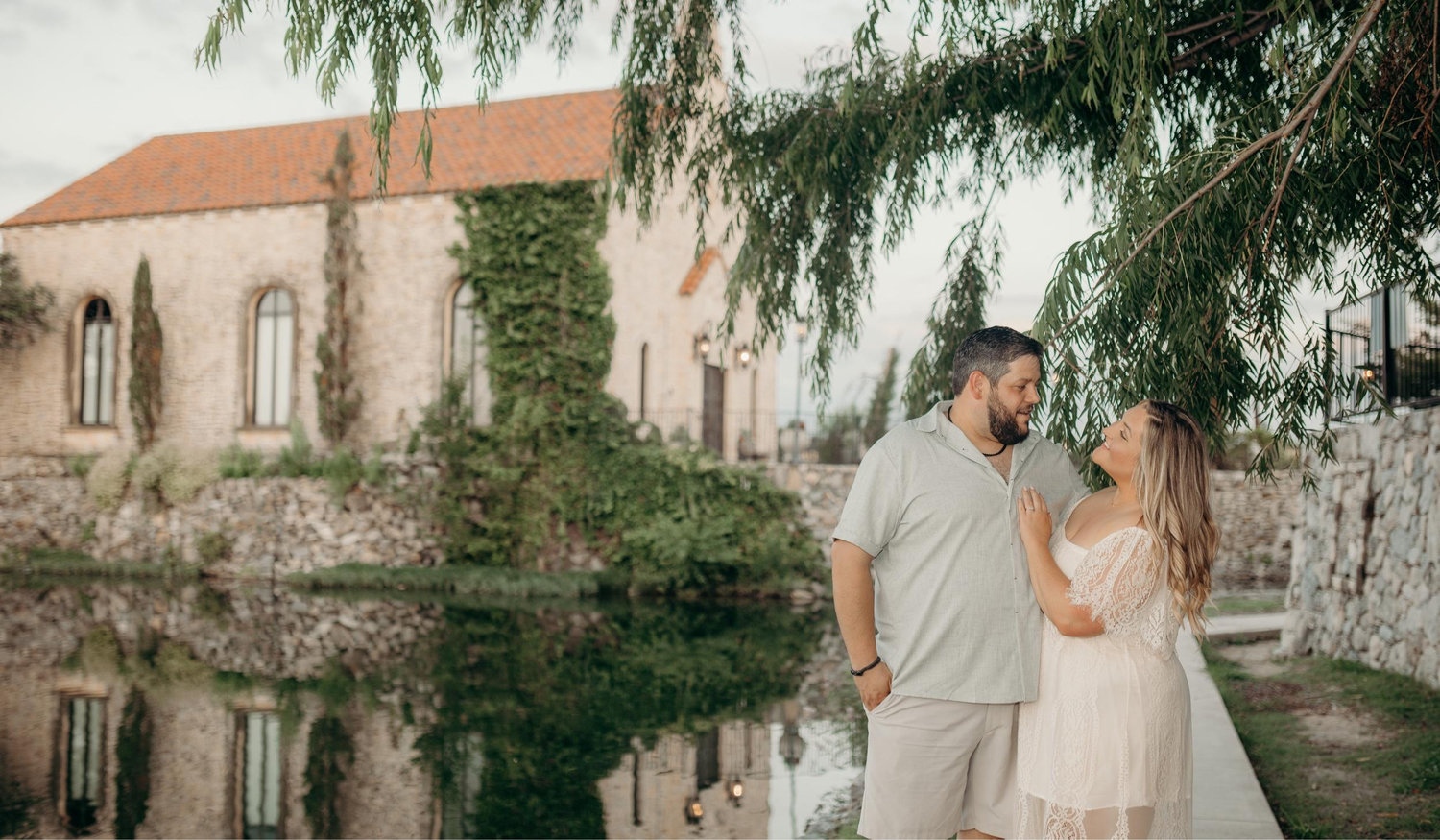 The Wedding Website of Lindsay Bell and Zachary Robertson