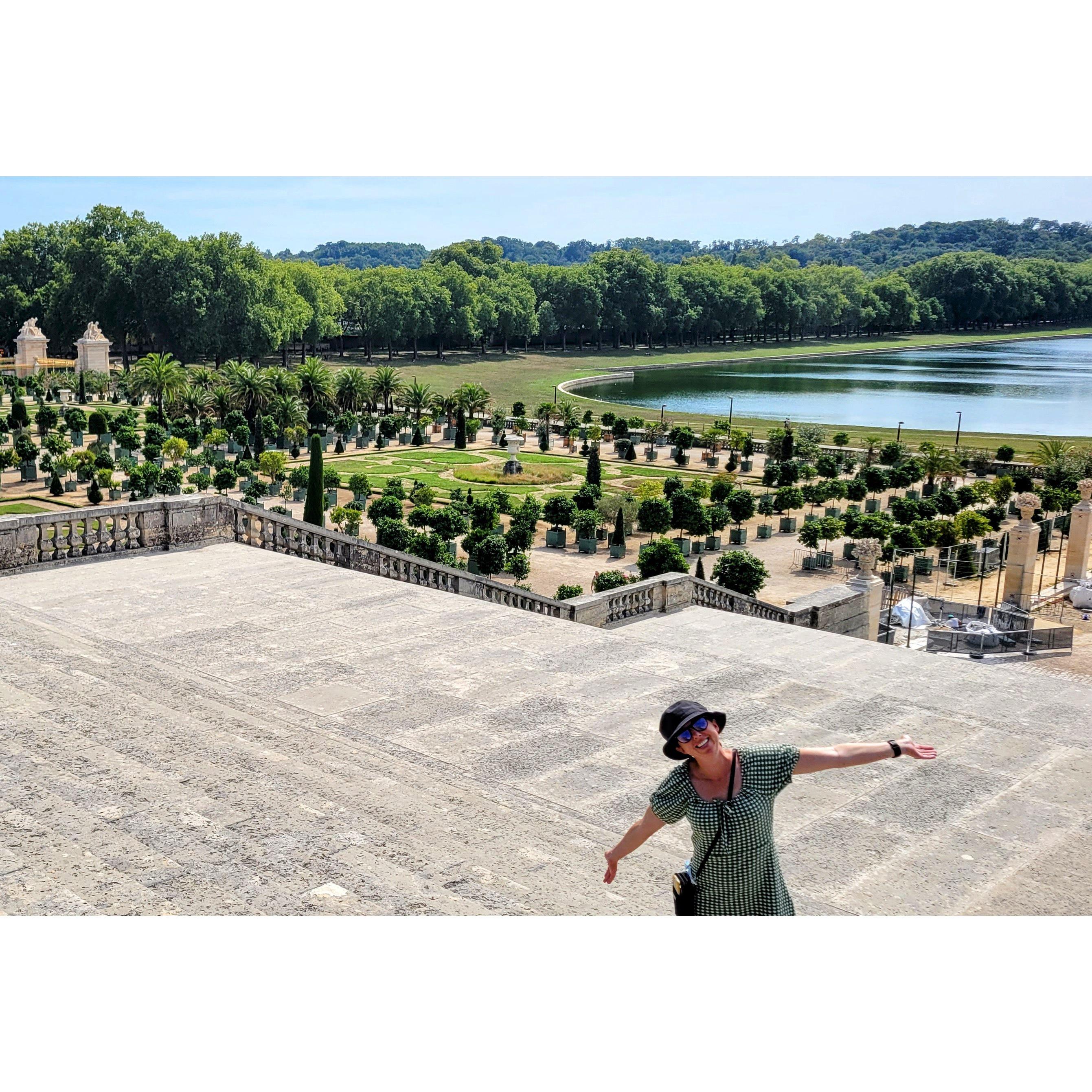 Mckenzie loves the Versailles Palace gardens in Paris in 2022