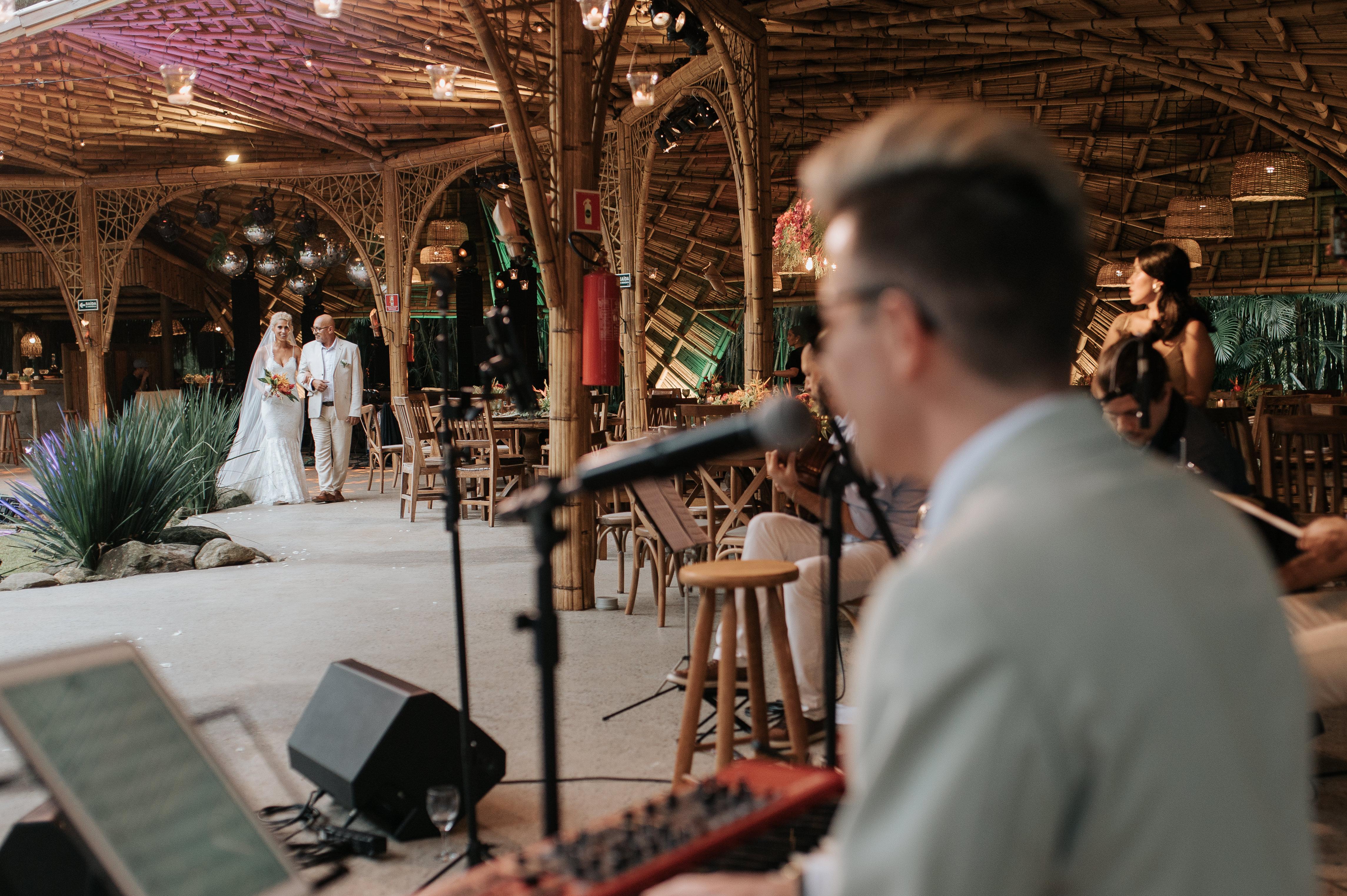 The Wedding Website of Andy Carlson Navilli and Fernanda Carlson Navilli