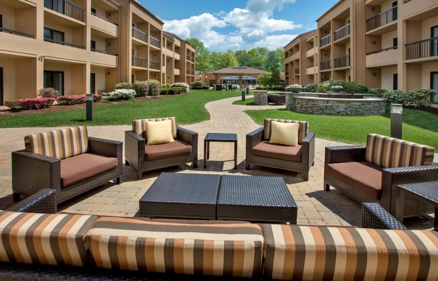 The Wedding Website of Katie Andrews and Bryan Vachon