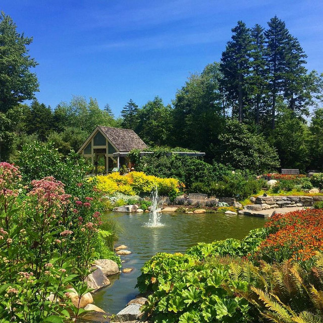 2 Tickets to the Botanical Gardens