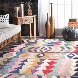 Hand Tufted Ofelia Area Rug