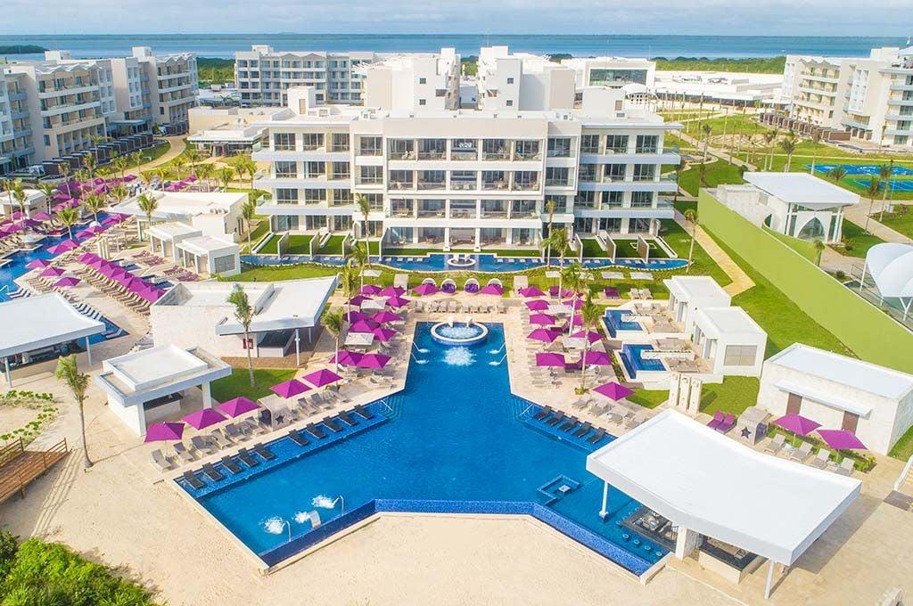 The Wedding Website of Arzoo Wastani and Khalil Somji