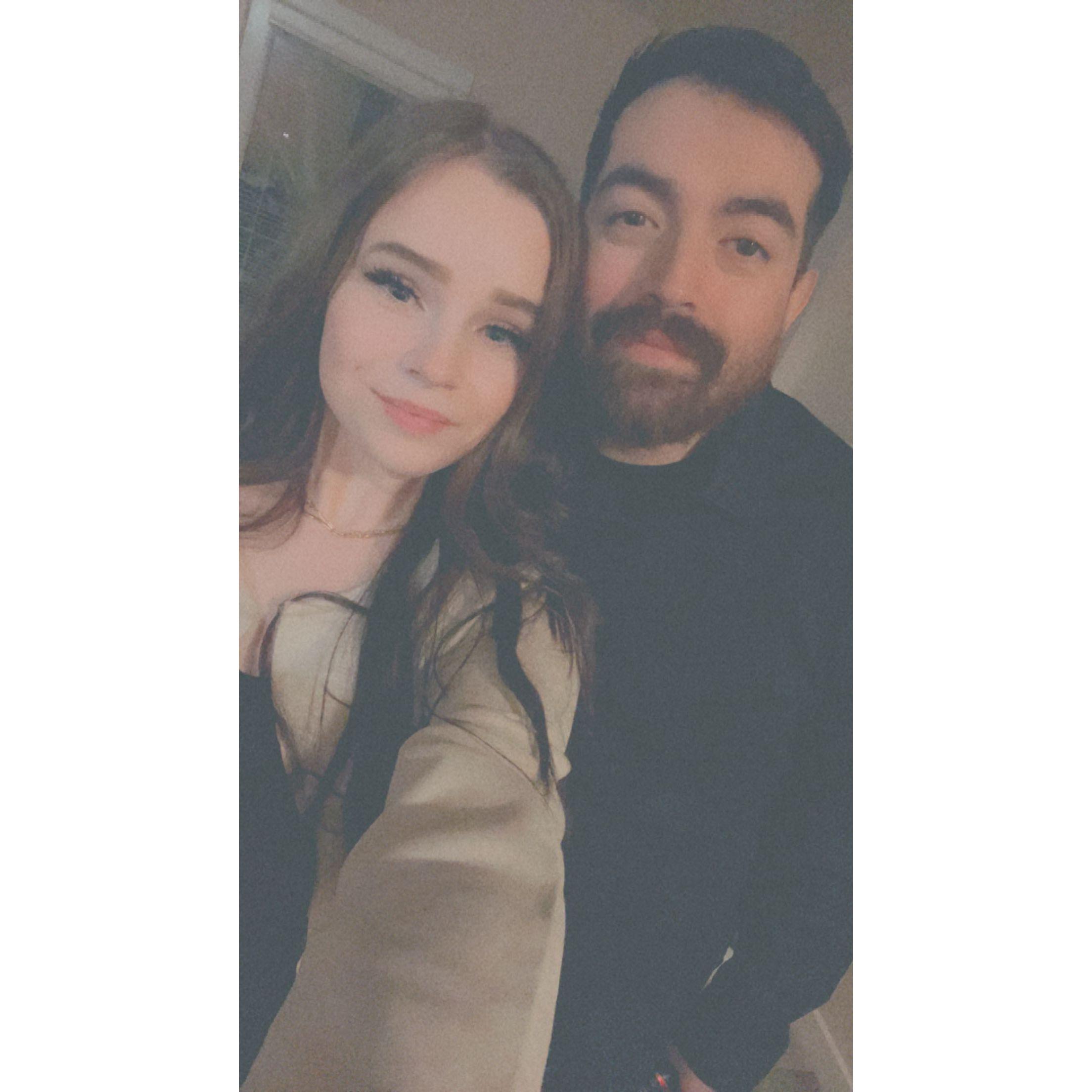 Date night to a 5-star restaurant.
Noche de cita en un restaurante de 5 estrellas.
