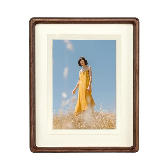 Youncewooder 8x10 Picture Frame with 5x7/6x8 Mat - Rustic Farmhouse Walnut Wood Frame, Wall & Tabletop Display for Vintage Portraits & Gallery Décor (8x10,Walnut)