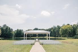 The Wedding Website of Lyndsey Brown and Damian Mosher
