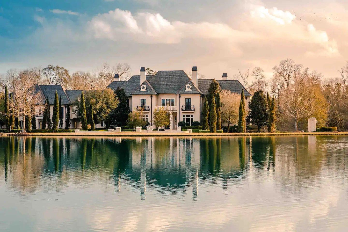 The Wedding Website of Claudia Luangphone and Christopher Shear