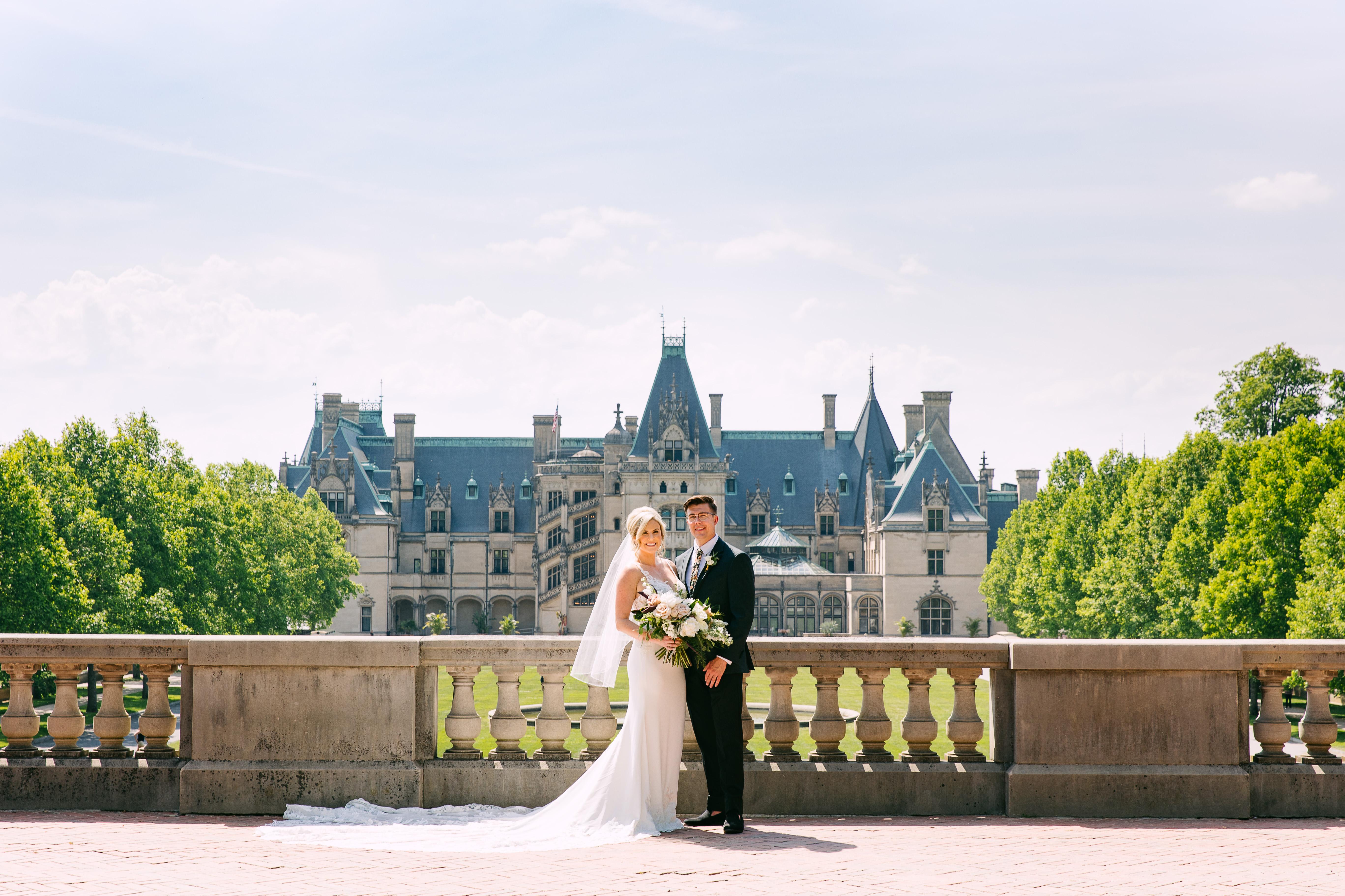 The Wedding Website of Rachelle Joyce and Zach Peterson