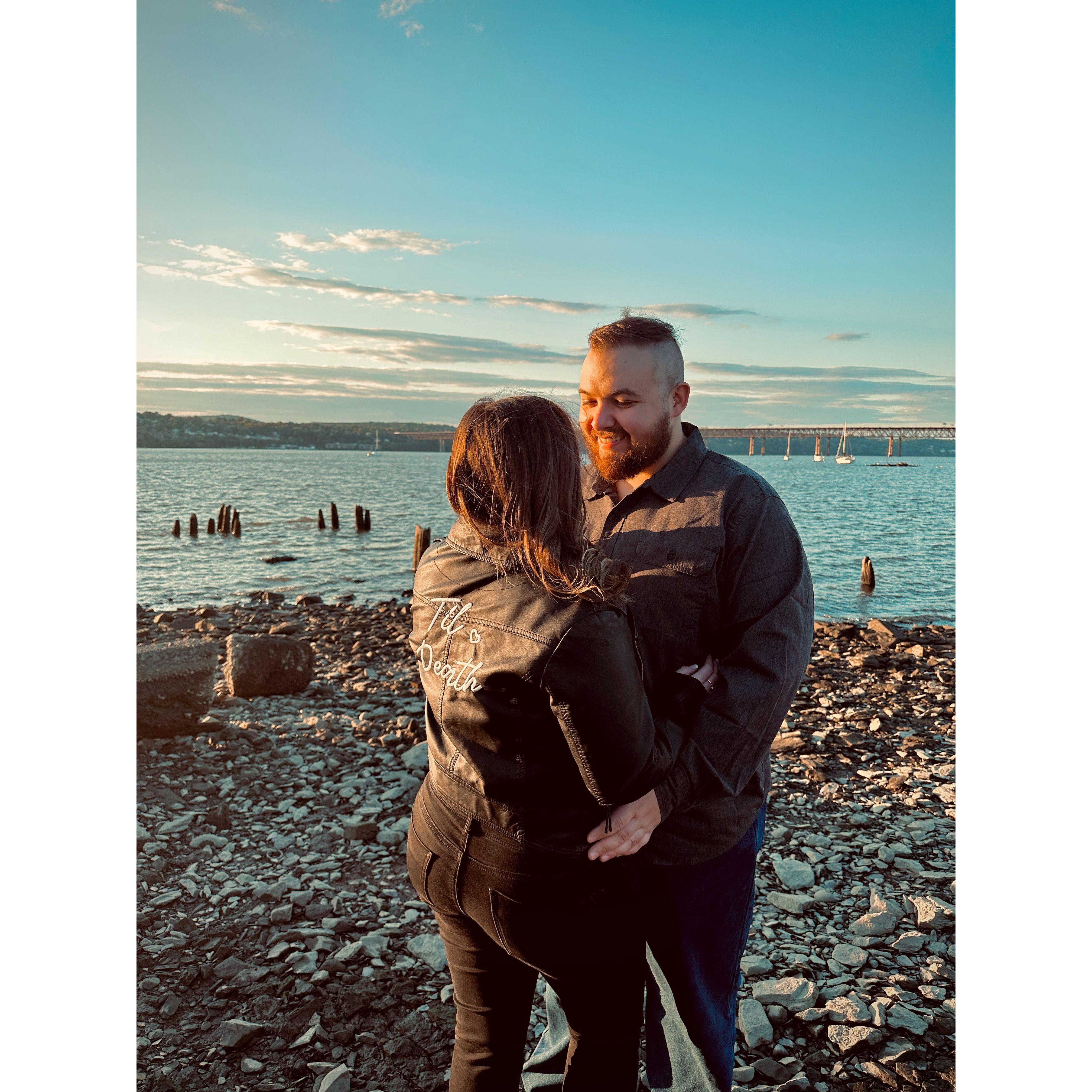 Engagement photos at the Beacon waterfront. Big thank you to Marcus who took these amazing photos.