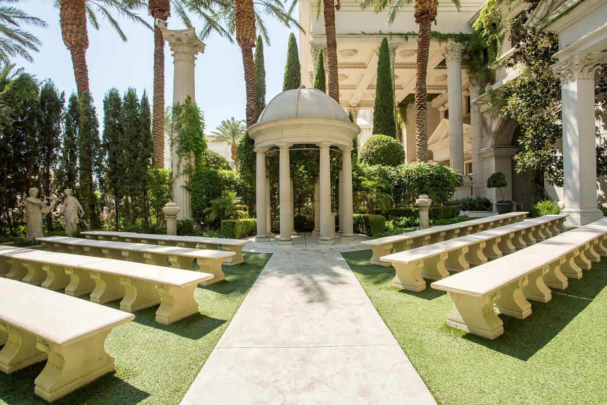 The Wedding Website of Ashley Courtois and Christian Cafaro