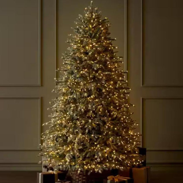 Dutchess Christmas Tree 7.5 Feet Flocked