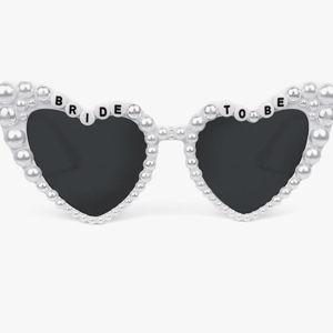 Bride Sunglasses，Bachelorette Party Sunnies, Engagement Decorations, Bridal Shower Accessory, Bride To Be Gift