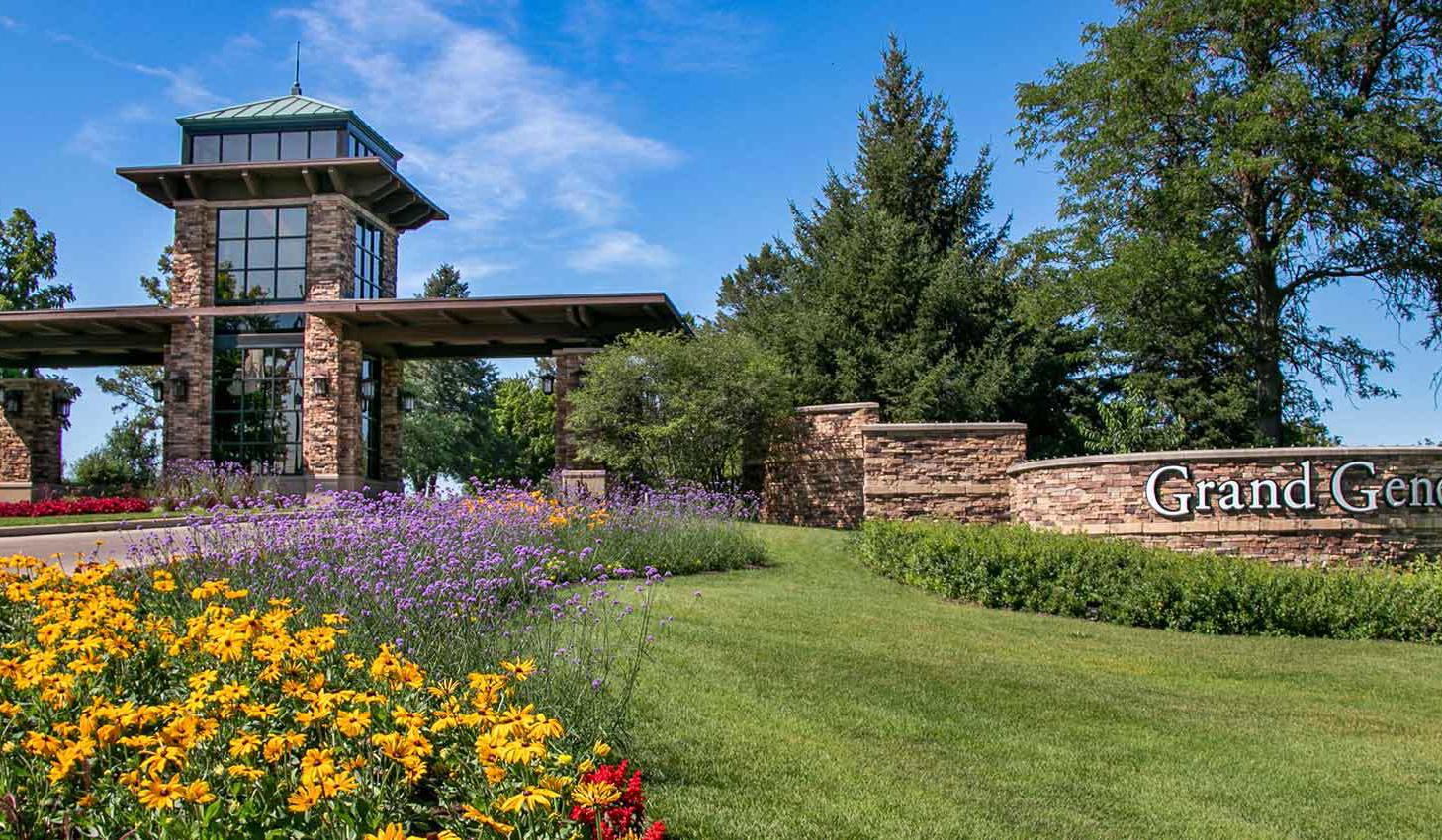 The Wedding Website of Heather Leibnitz and Seth Sims