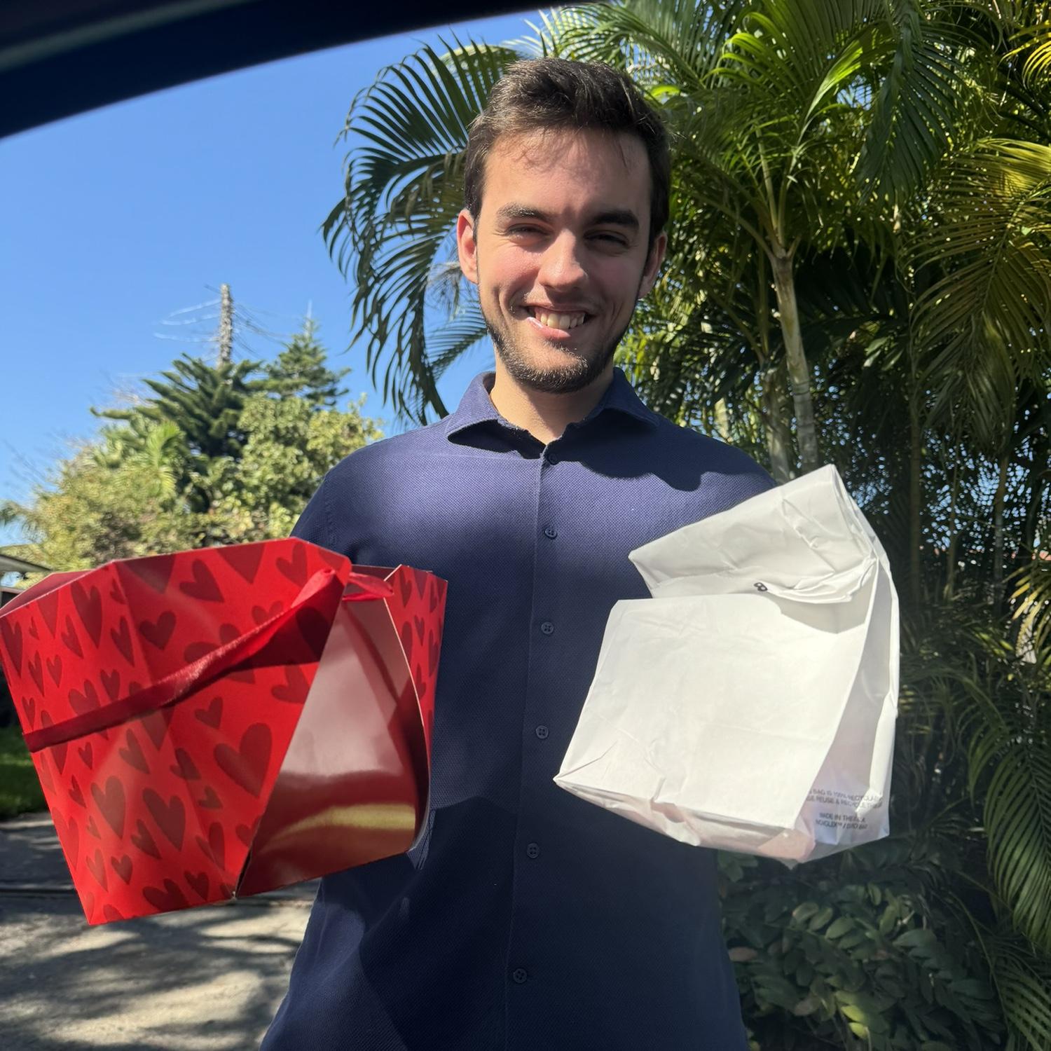 14/02/2025
Regalo de Jessica a Quique por San Valentín!
(Su regalo de él fue llevarla a Aromas del Perú por segundo año seguido…amamos!)