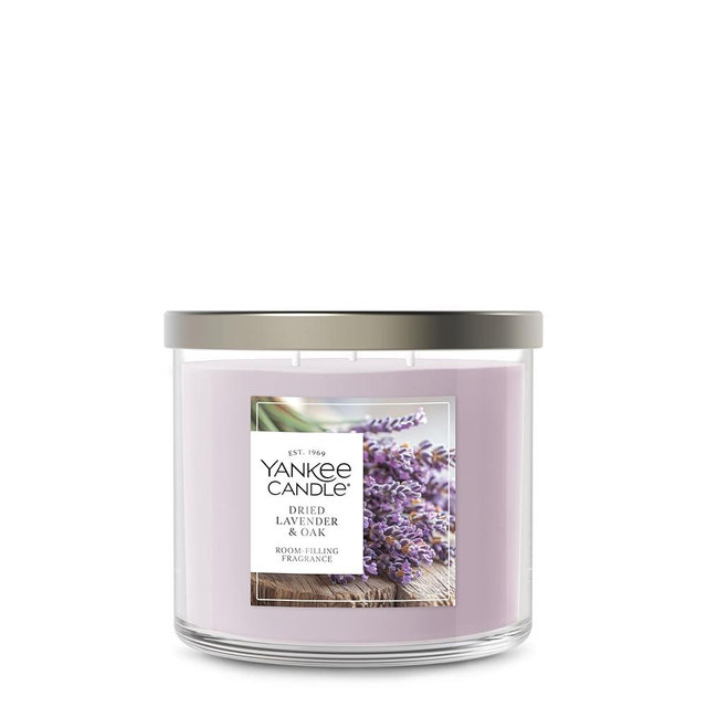 Yankee Candle 3 Wick Candle Jar, Scented Candle with up to 40 Hours of Burn Time, Soy Wax Blend for Consistent Long Lasting Scent from First to Last Burn, Dried Lavender & Oak