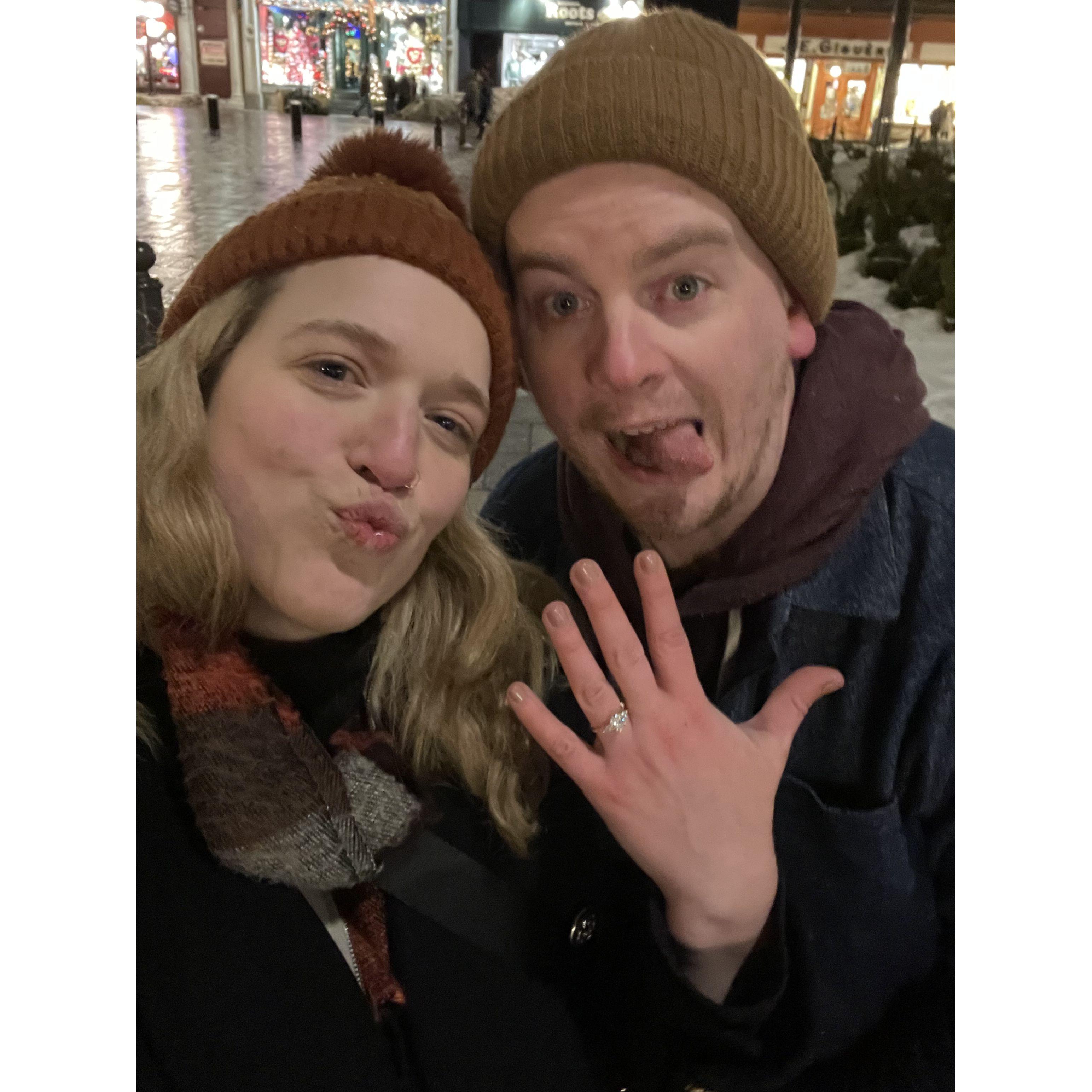 Two of our favorite post-engagement shots in Quebec
