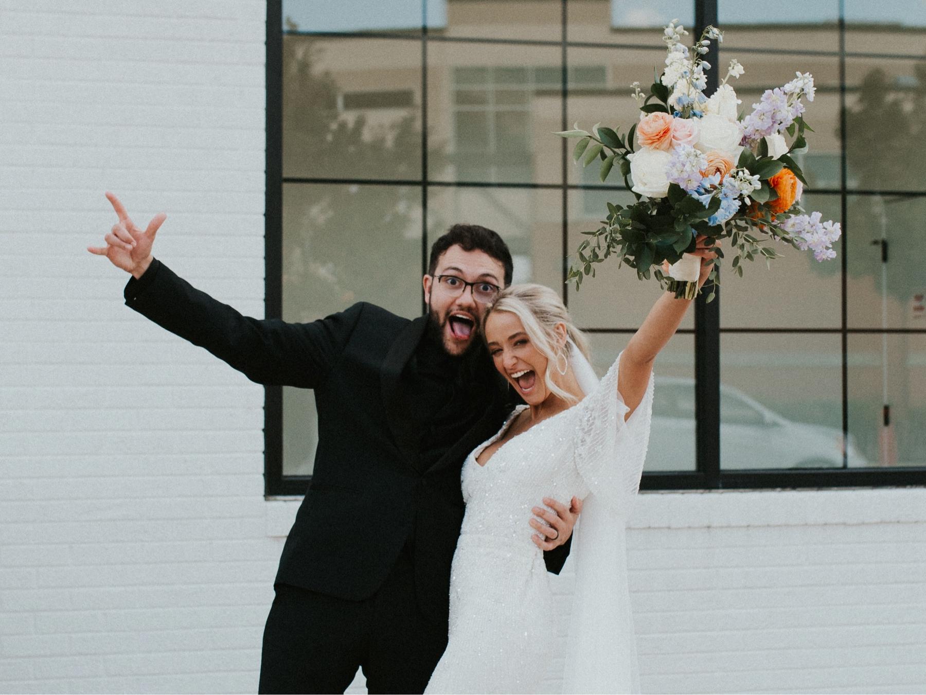 The Wedding Website of Carly Behrens and Alex Gray