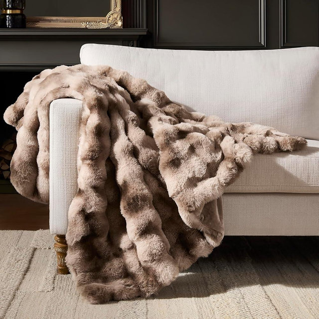 WDCOZY Luxury Bubble Throw Blanket, Faux Rabbit Fur Mink Plush Throw for Couch, Sofa and Bed, Soft Fluffy Fuzzy Furry Cozy Blanket, Thick and Warm for Women, 50x60 inches, Tie-Dye Grey