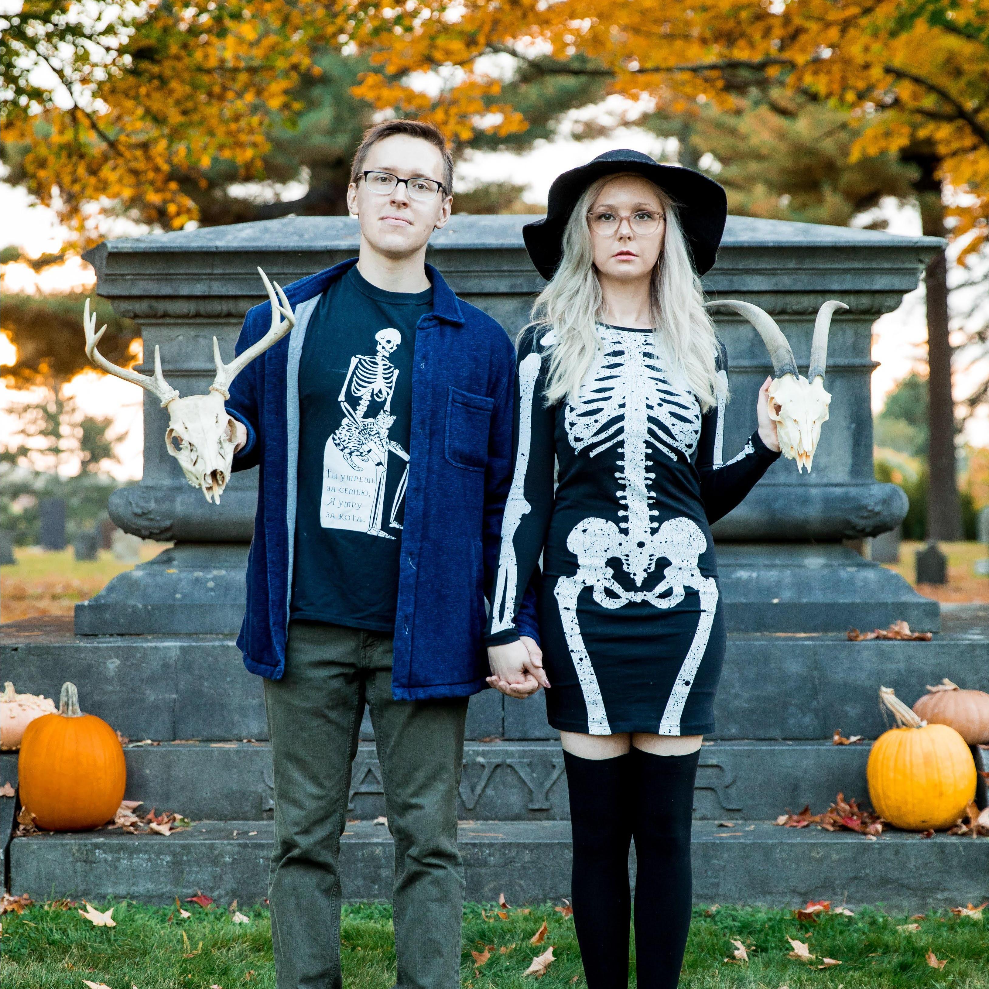Engagement photos at Pine Hill Cemetery