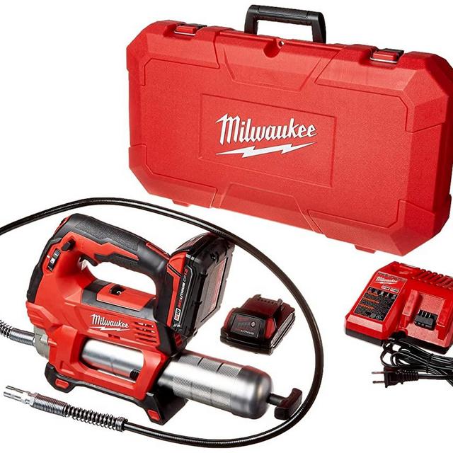 Milwaukee 2646-22CT M18 18-Volt Lithium-Ion Cordless 2-Speed Grease Gun 2-Battery Kit