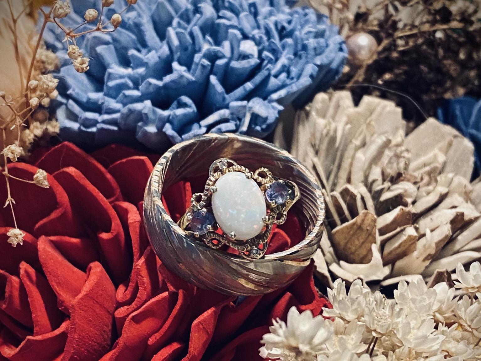 The Wedding Website of Emily Peters and Damian Jones
