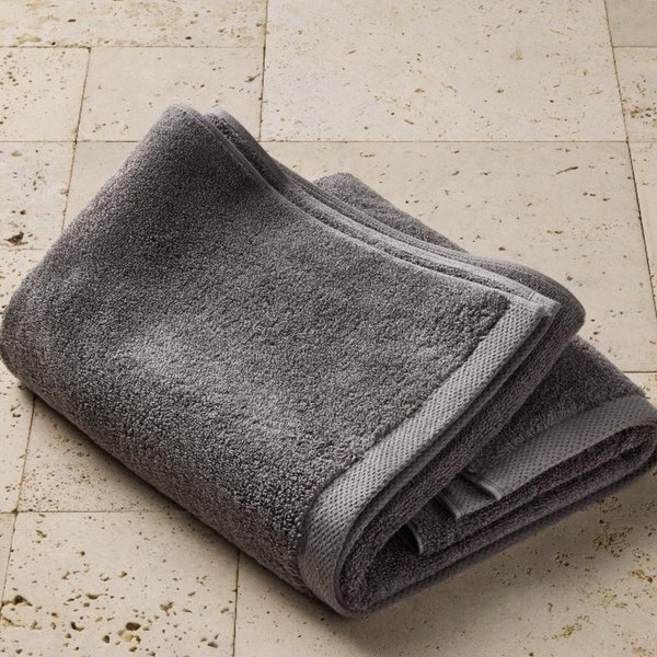 Organic Bath Towel Dark Gray - Casaluna™: Heavyweight 550-800 GSM, Low Lint, Fade-Resistant, GOTS Certified