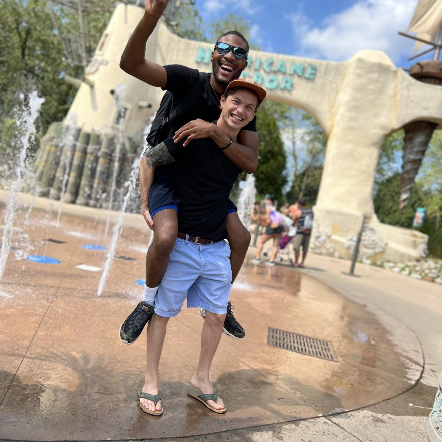 8/27/22.. Six Flags with Brendon’s old roommate and dear friend Isaac.