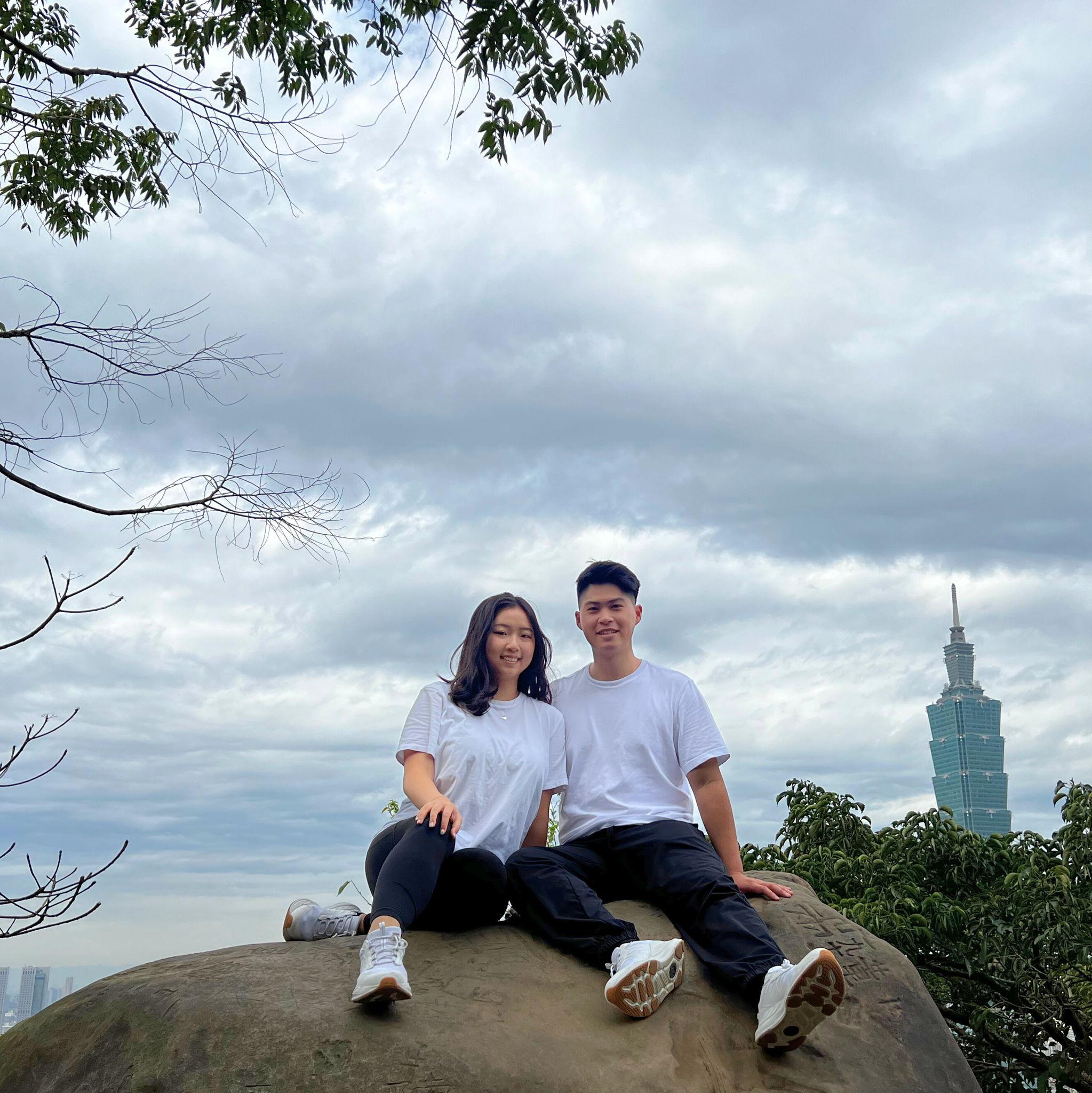 We climbed up the elephant mountain trail in Taipei for this pic with Taipei 101!