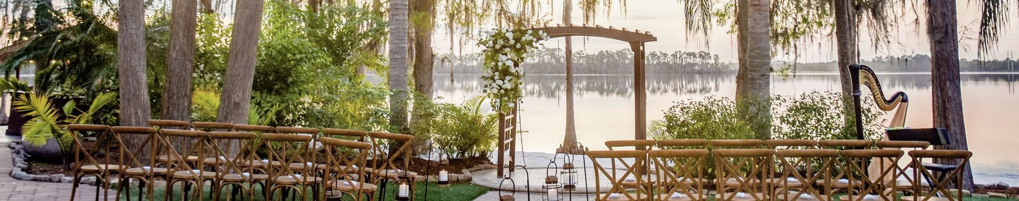 The Wedding Website of Carlie Tambourine and Jack Leonard